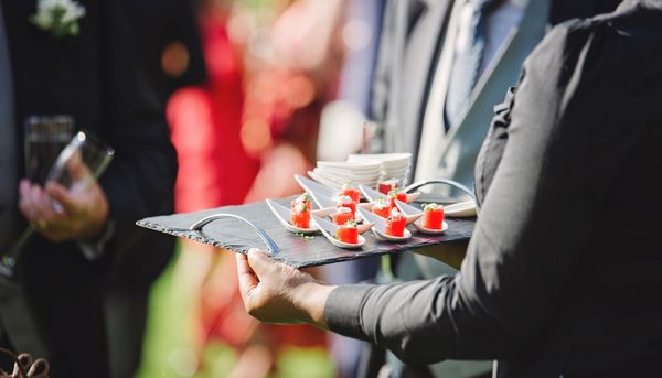 Traiteur haut de gamme : la clé d’un événement réussi￼