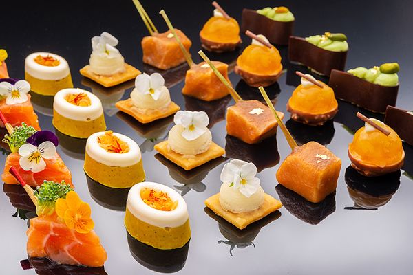 Quand faut-il réserver son traiteur ?