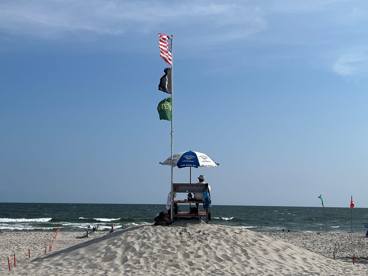 The best car-free summer day trips in New York City's exotic suburbs