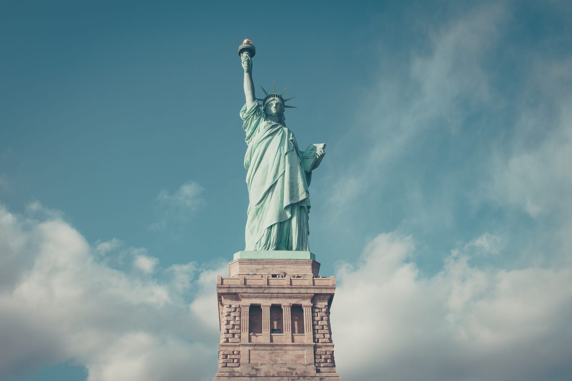 Learned Libertarians Lean Toward Land Rents