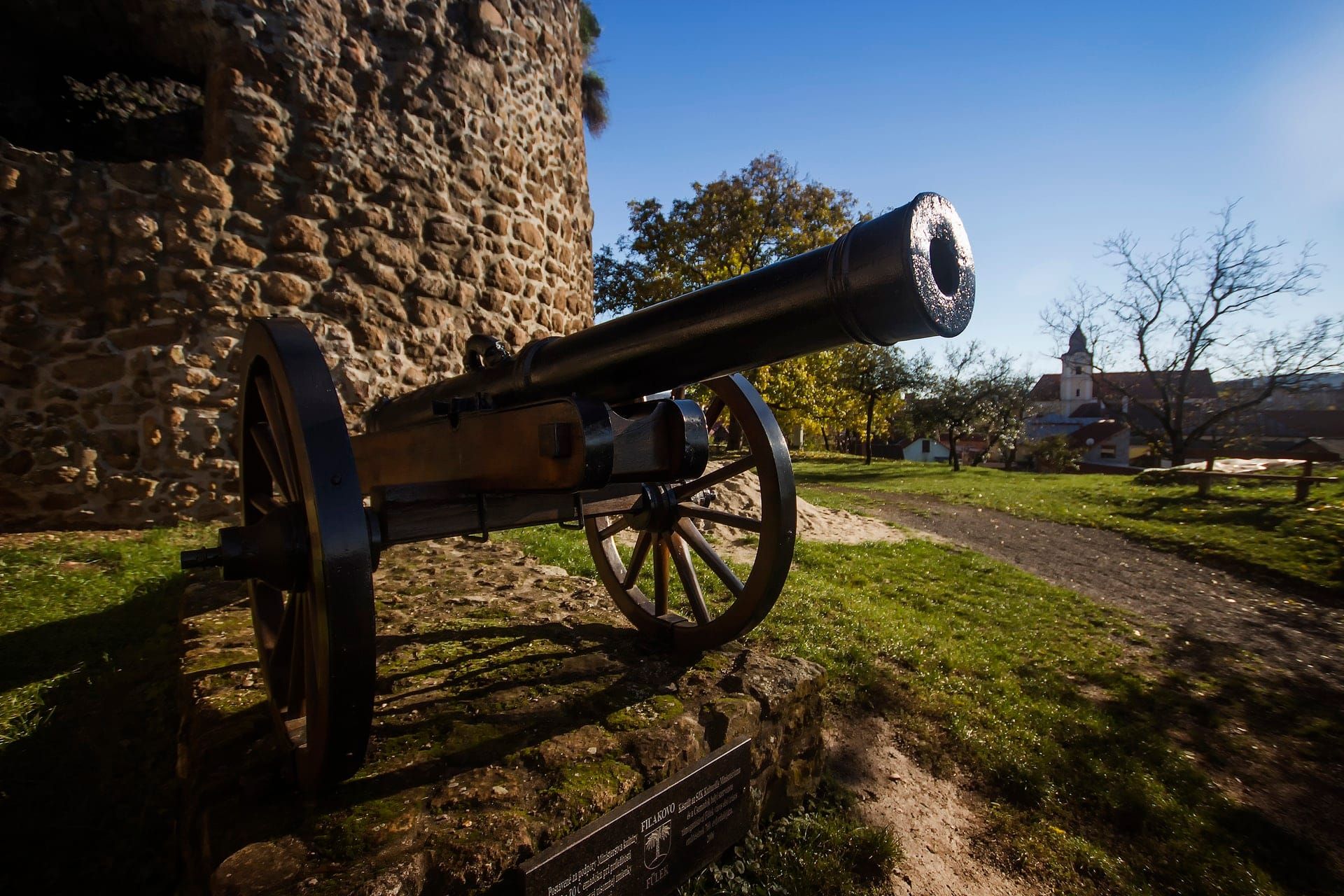 Replace Confederate Chiefs with Soldier Memorials