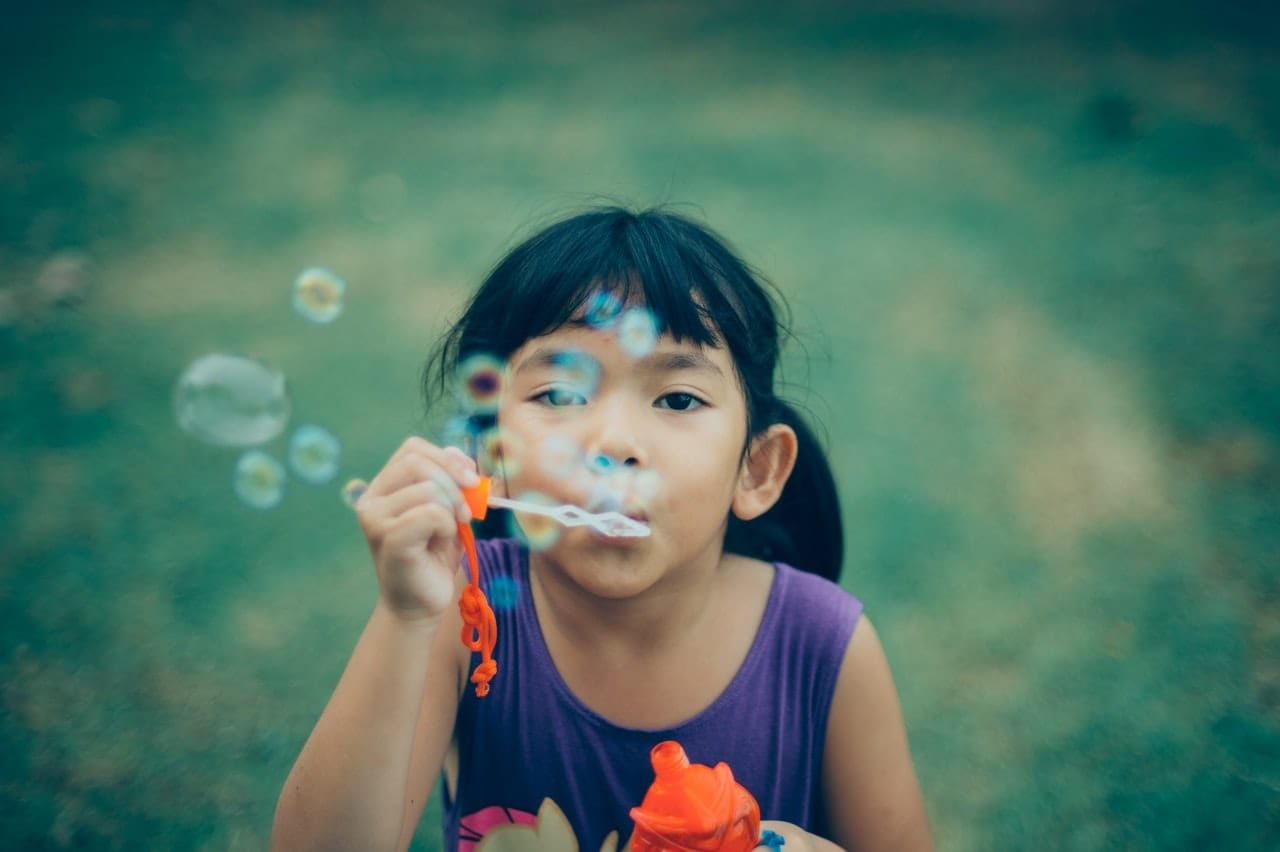 To Confront a Bubble