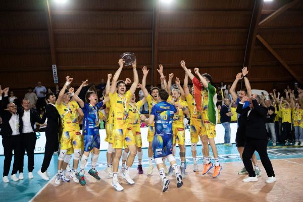 Chi paga il volley a Prata?