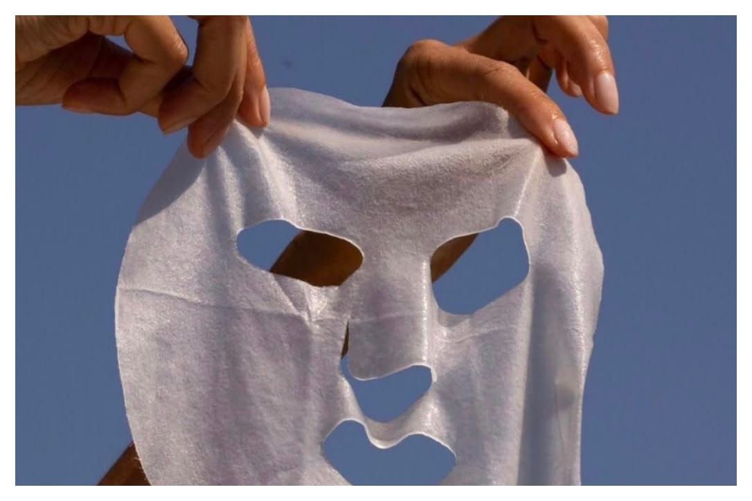 Your Skin Feels Dry. But Is It Actually Dry, Or Just Dehydrated?