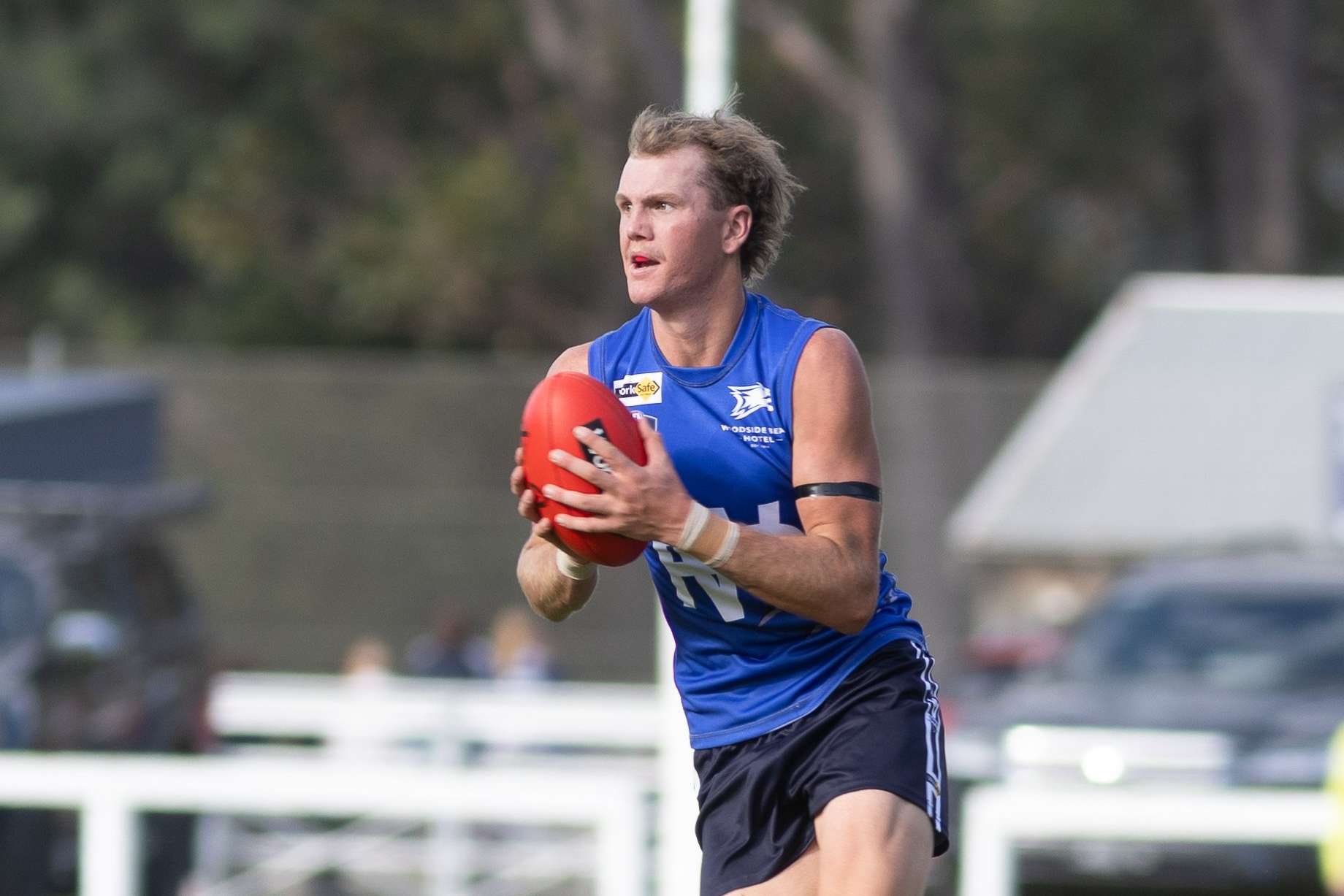 Woodside bounce back with a win