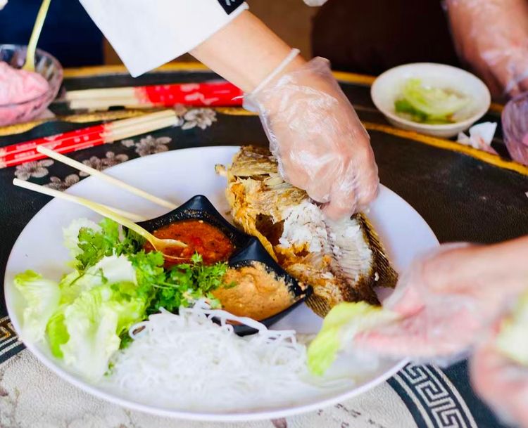 Grilled fish with local dipping sauces from Yunnan.