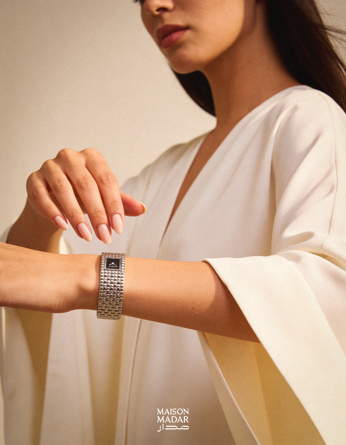 La montre comme bijou discret chez la femme marocaine