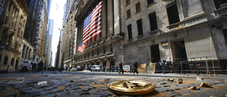 BlackRock Surpasses Grayscale in Bitcoin Holdings, ETFs Manage 1 Million BTC