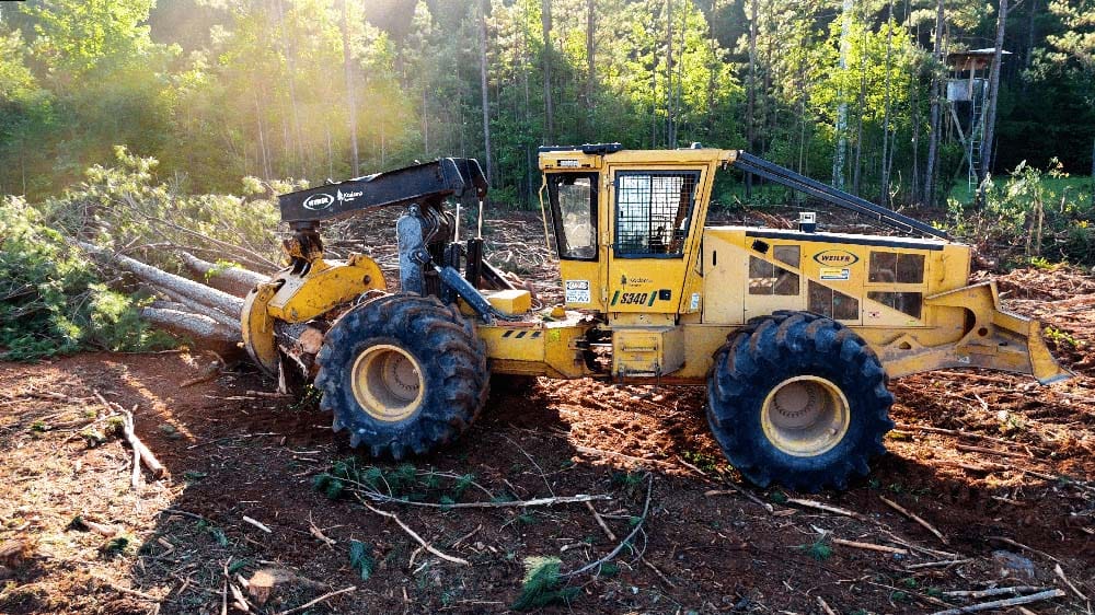 Kodama-equipped skidder at work