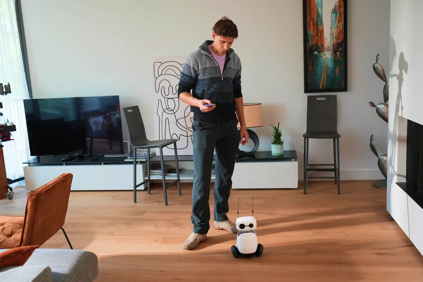Reachy Mini on the Hoverboard