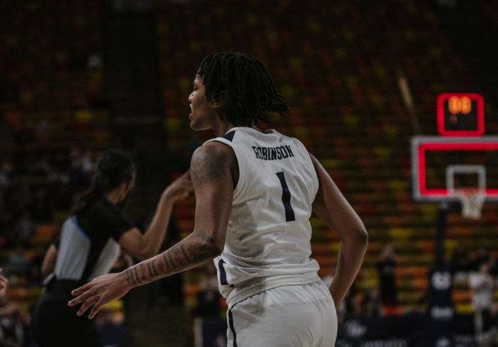 Cover Story: WBB Team Is Improving, Slowly