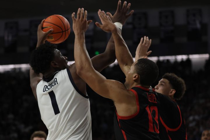 MBB Preview: Aggies And Aztecs Meet In MWC Tournament Play, As Usual