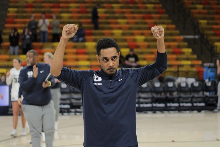 WBB Recap: Utah State Topples Omaha In Final Frame