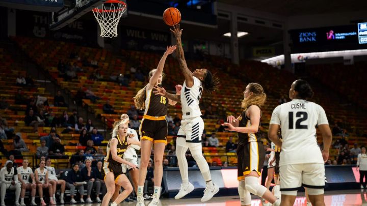 WBB Recap: Utah State Drops Doubleheader To Wyoming