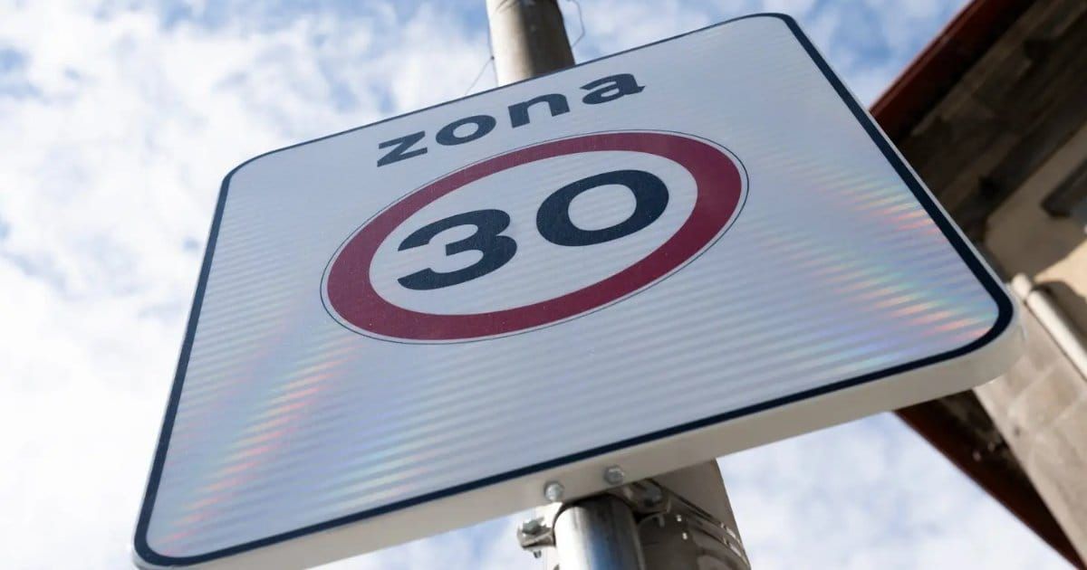 A partir de amanhã, da Boavista a Cedofeita o máximo é 30 km/h. Veja se a sua rua está dentro do quadrilátero