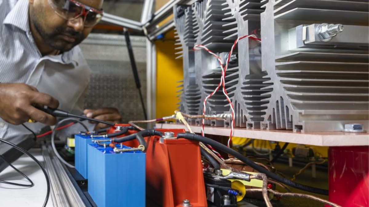 New US high-speed breaker tested at 1,800-volt could spark DC electricity boom