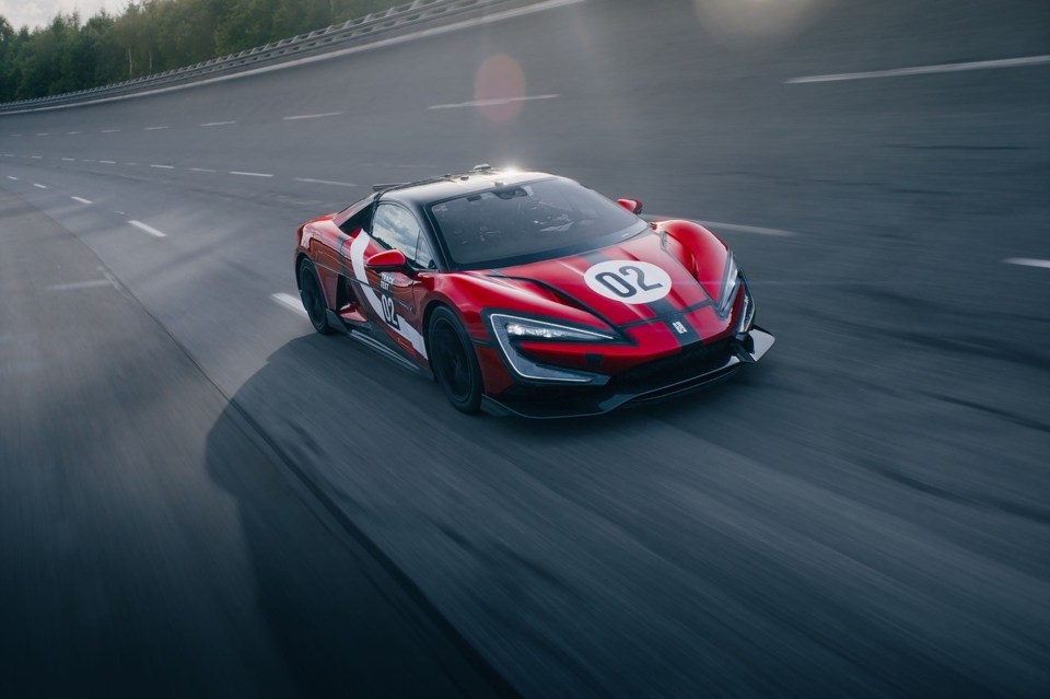 Yangwang U9 Xtreme sports car on a racetrack.