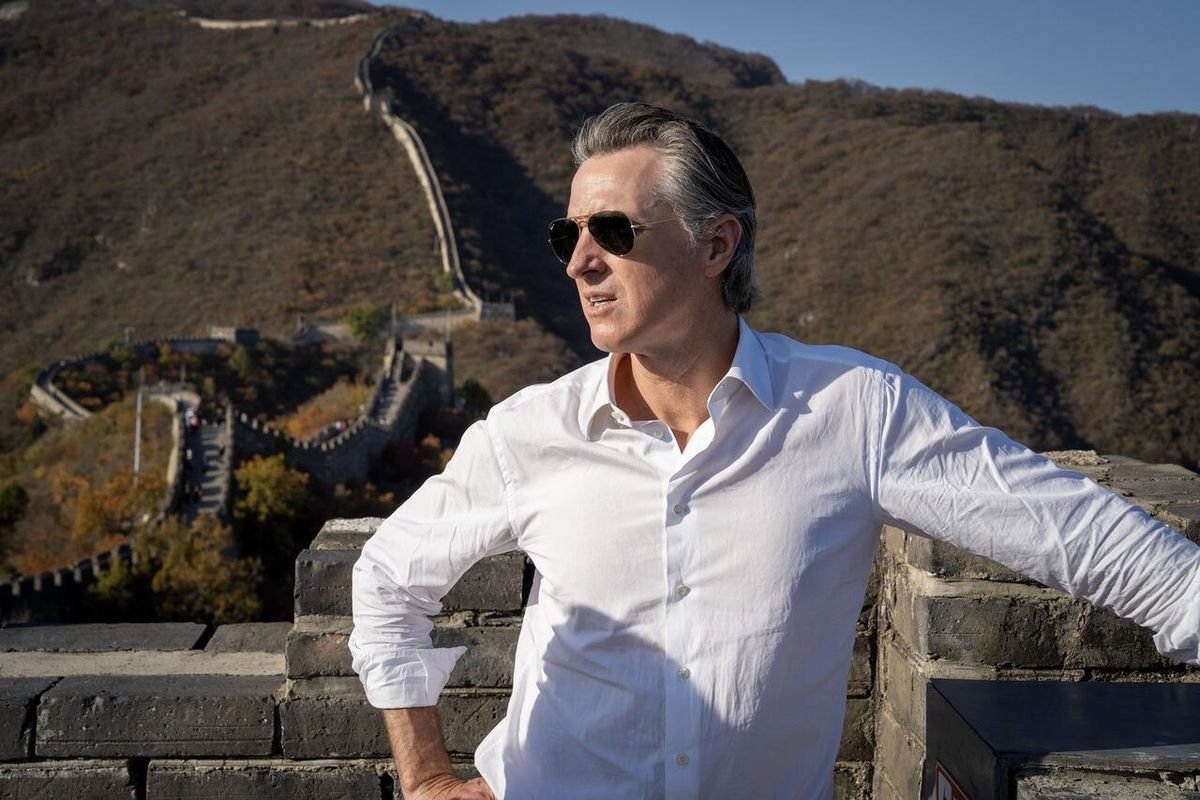 Newsom Hires $200k/Year Celebrity Photographer For Glamor Shots