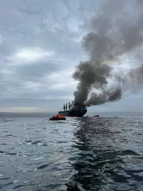 Simplicius: Iran Cows US Navy into Submission in Hormuz Standoff