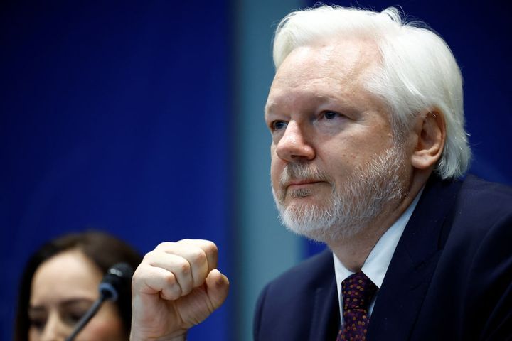 Judge threatens to break the UK's wall of secrecy around Assange's persecution