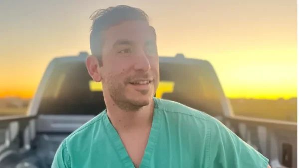 Heavily Armed Federal Agents Show Up at Home of Texas Doctor After He Blew Whistle on Sex-Change Program at Texas Children’s Hospital, Serve Him Federal Indictment