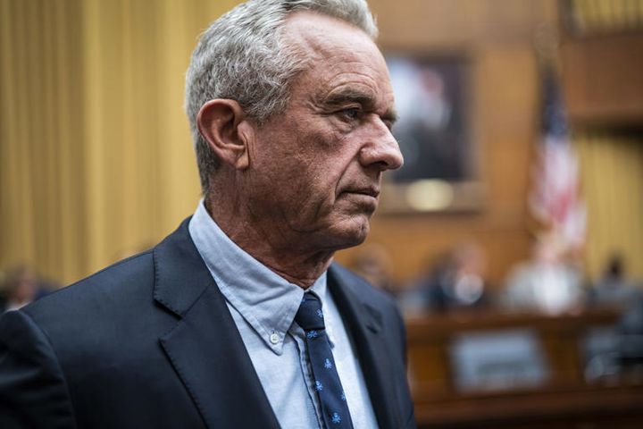 Robert F. Kennedy Jr. tried to meet with Kamala Harris to discuss Cabinet job