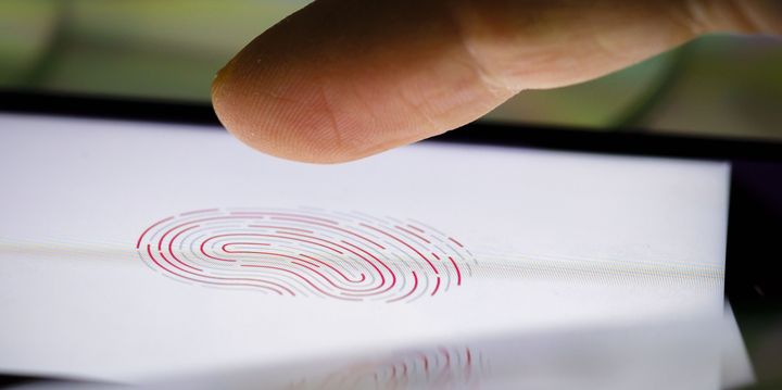 Washington Post Raid Is a Frightening Reminder: Turn Off Your Phone’s Biometrics Now
