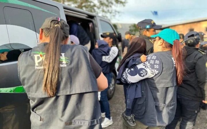 Guatemalan Authorities Raid Lev Tahor Cult, Take 160 Kids, Teens Into Custody