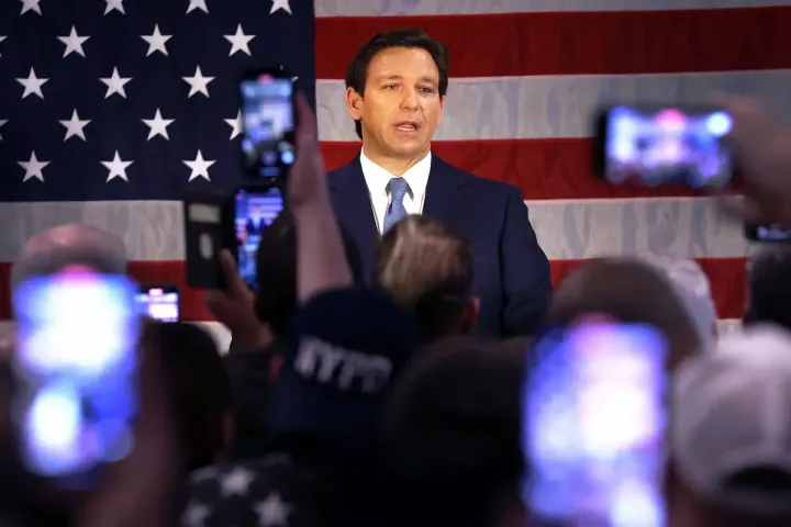 Florida bill would require bloggers who write about governor to register with the state