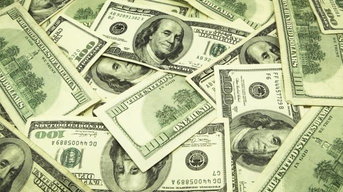 You Will be Shocked by How Much Money Is Being Pulled Out of U.S. Banks, and Now the Biggest Bank in Germany Is in Trouble