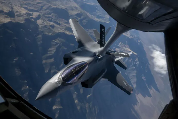 New “superfuel” promises 32% boost in aircraft and rocket range