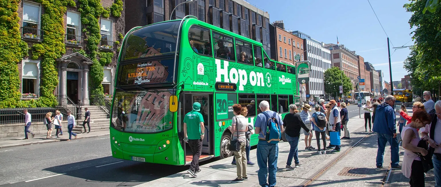 24 Hr hop-on-hop-off Tour Bus