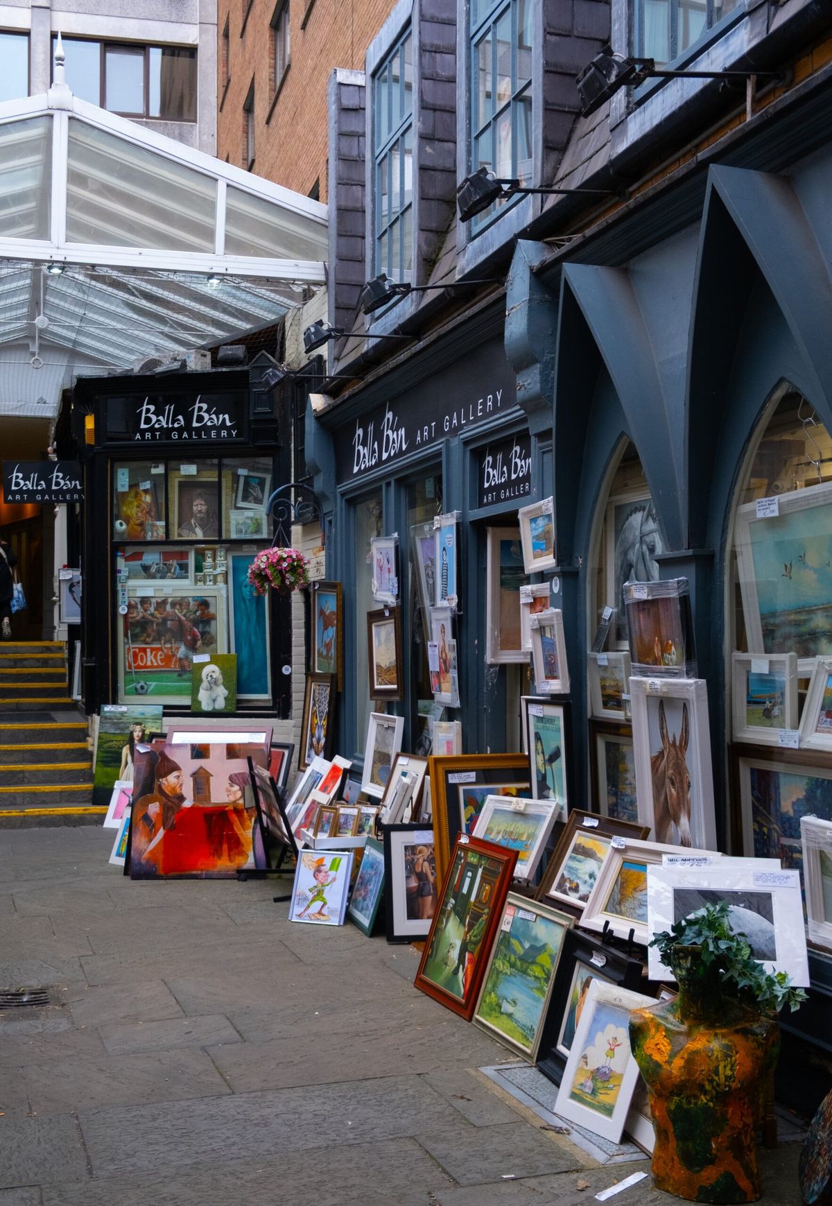 Balla Bán - Art Gallery