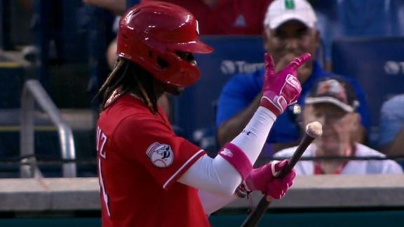 Elly De La Cruz asking the ump to check his bat