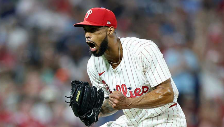 Cristopher Sánchez yelling after finishing a complete game