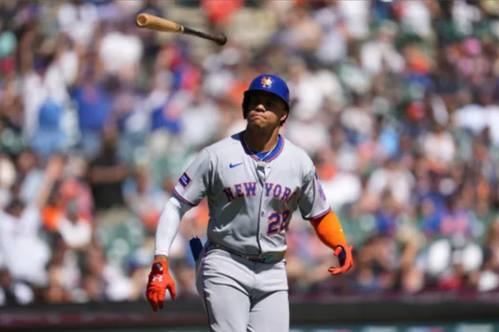 Juan Soto flipping his bat after a grand slam