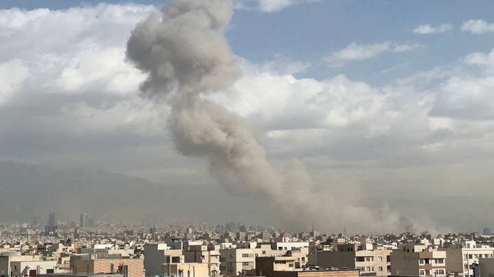 Smoke over Tehran 