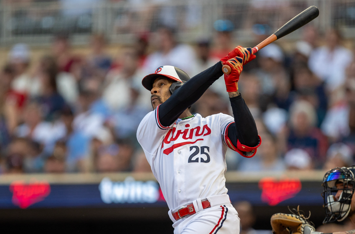 Byron Buxton hitting a homer 