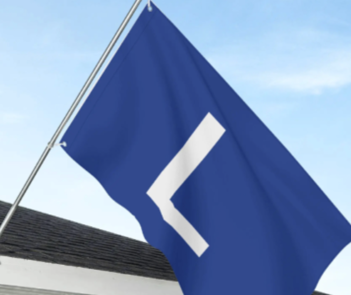 Cubs L flag