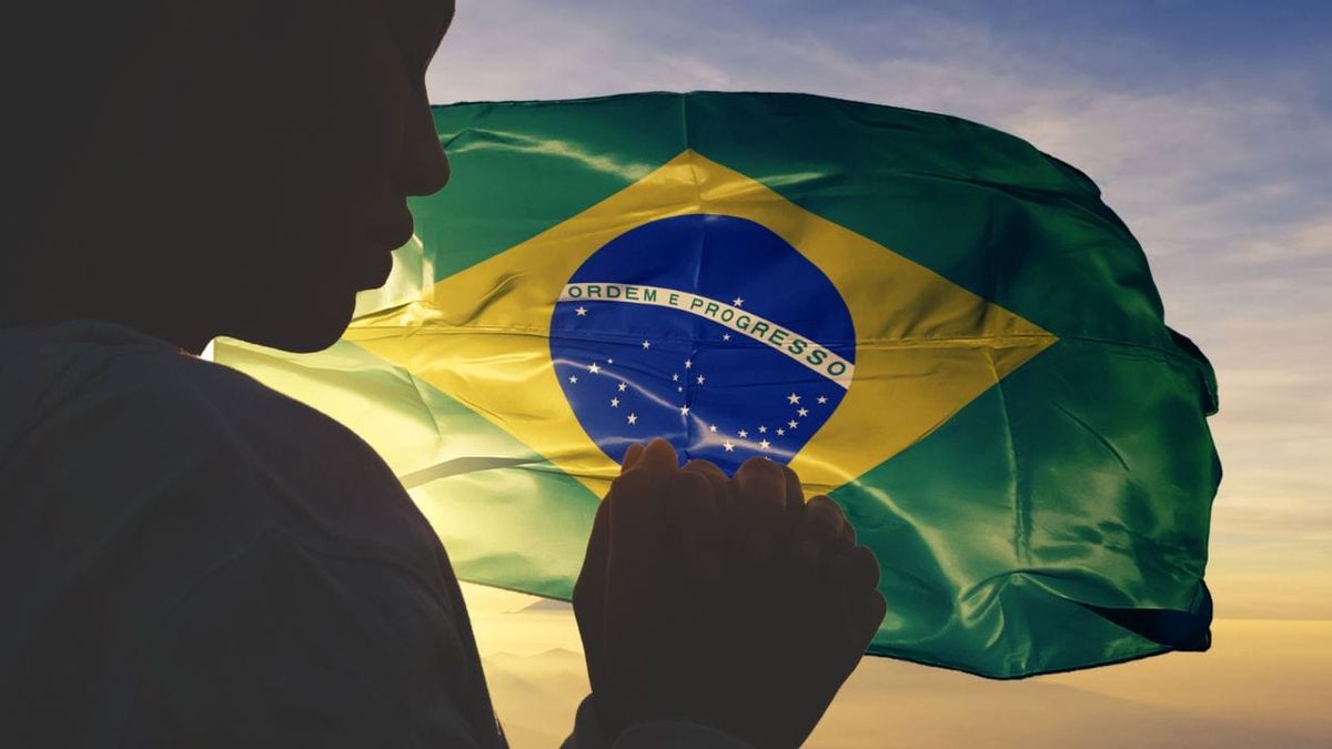 Brazil pray