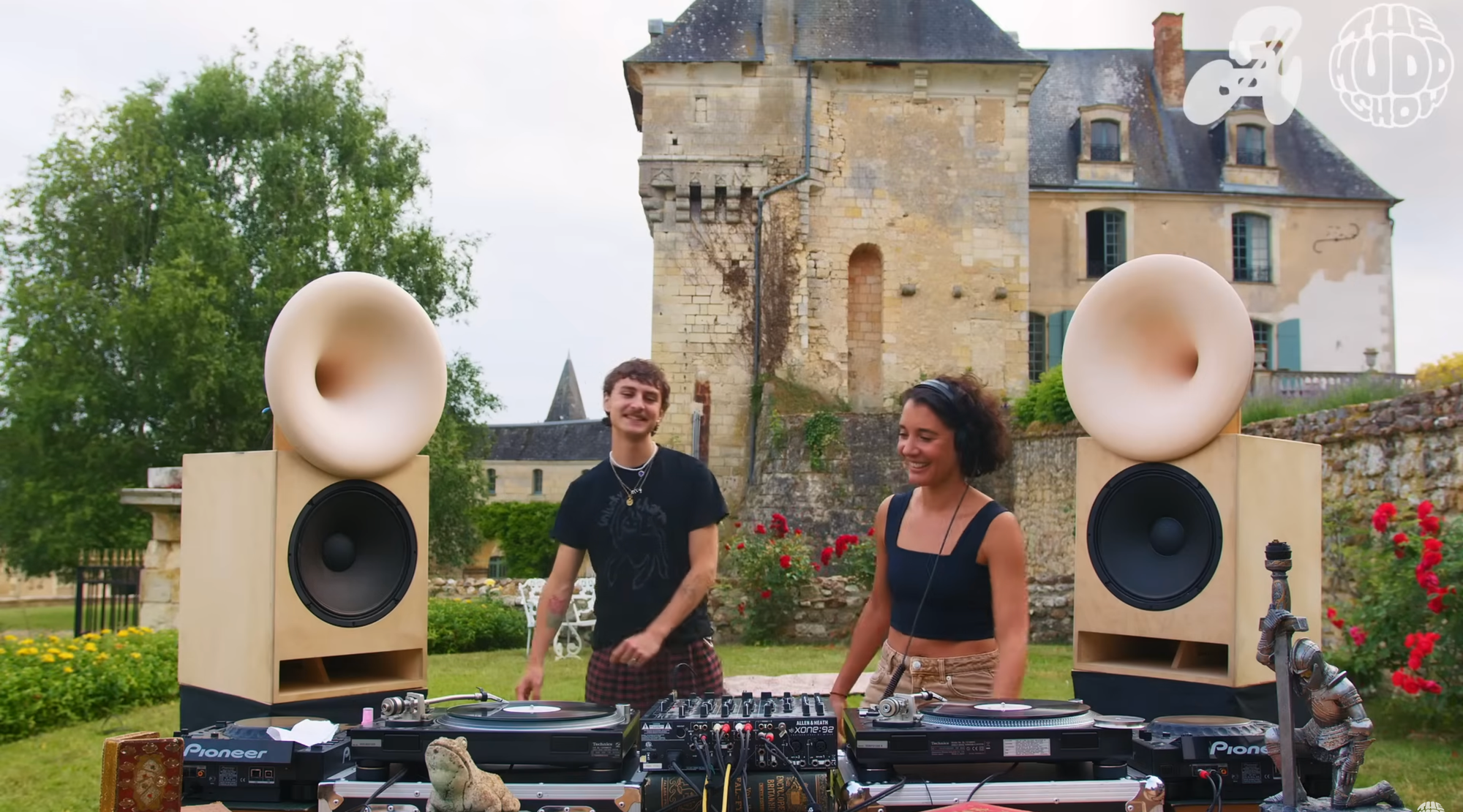 Everyone on Their Own Arc