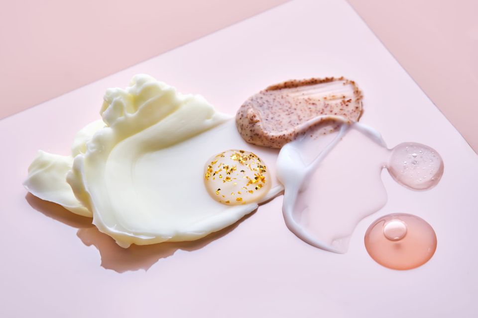 The Retinol Alternative: How Plant-Based Solutions Stop 'Inflammaging'