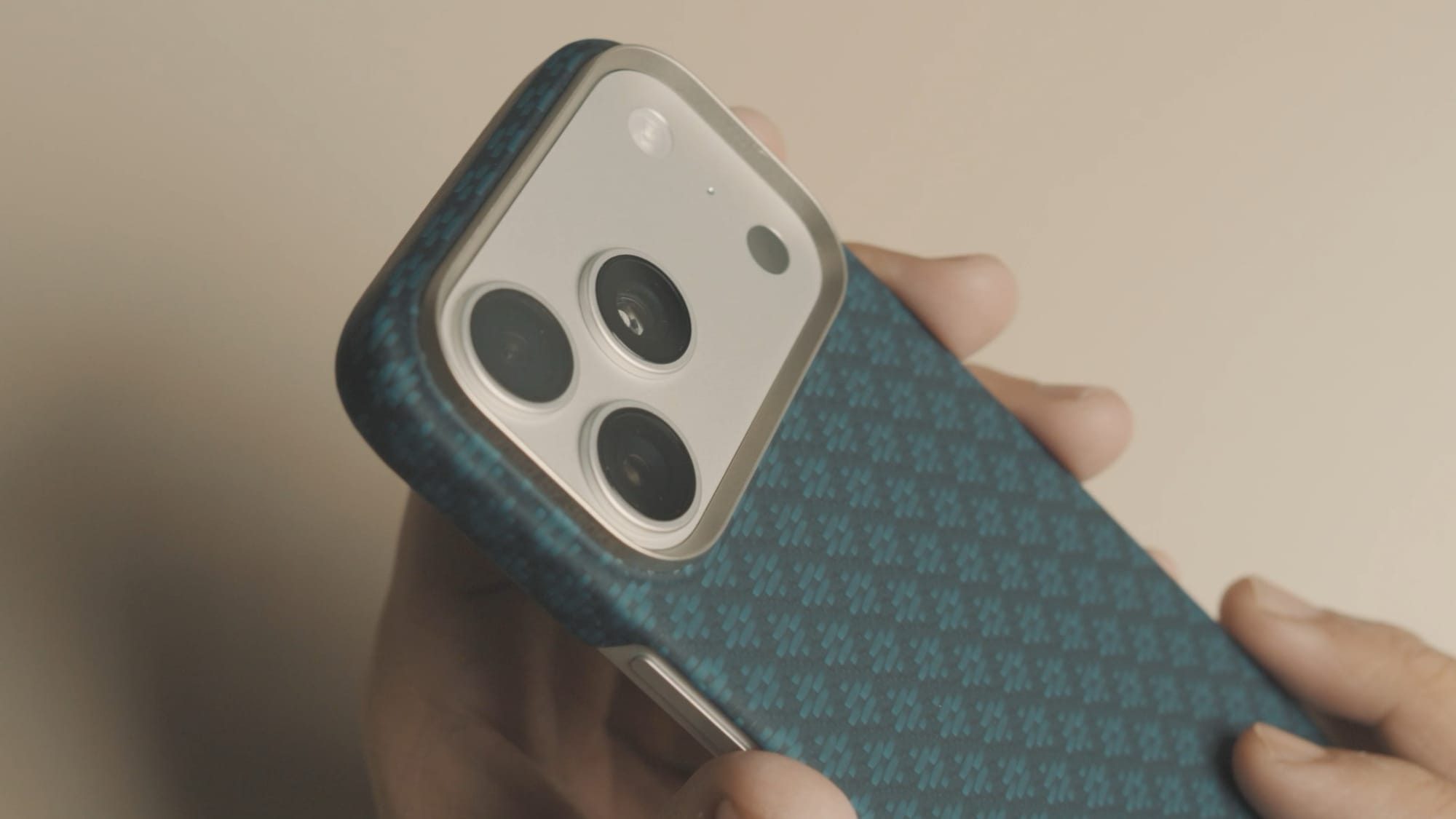 Bensk ArmorAir case camera bump