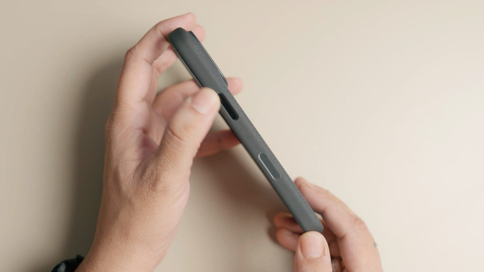 techwoven case side profile showing camera control button