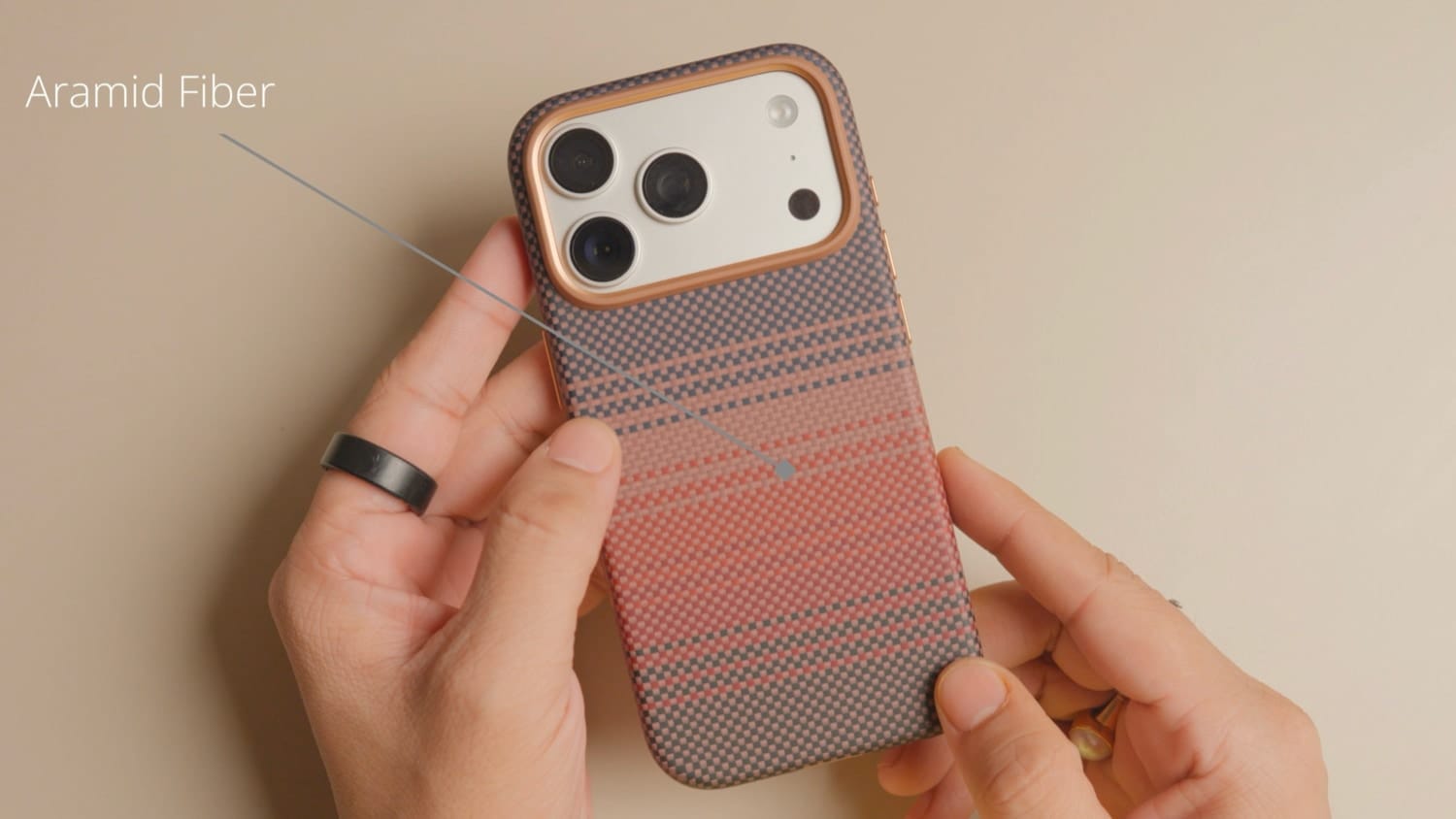 PITAKA Aramid UltraGuard Case aramid fiber mateiral