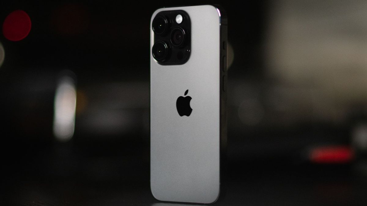Photo of iPhone 14 Pro Max with bokeh effect