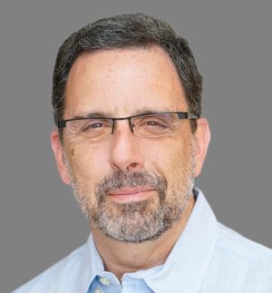 Rich Mironov headshot