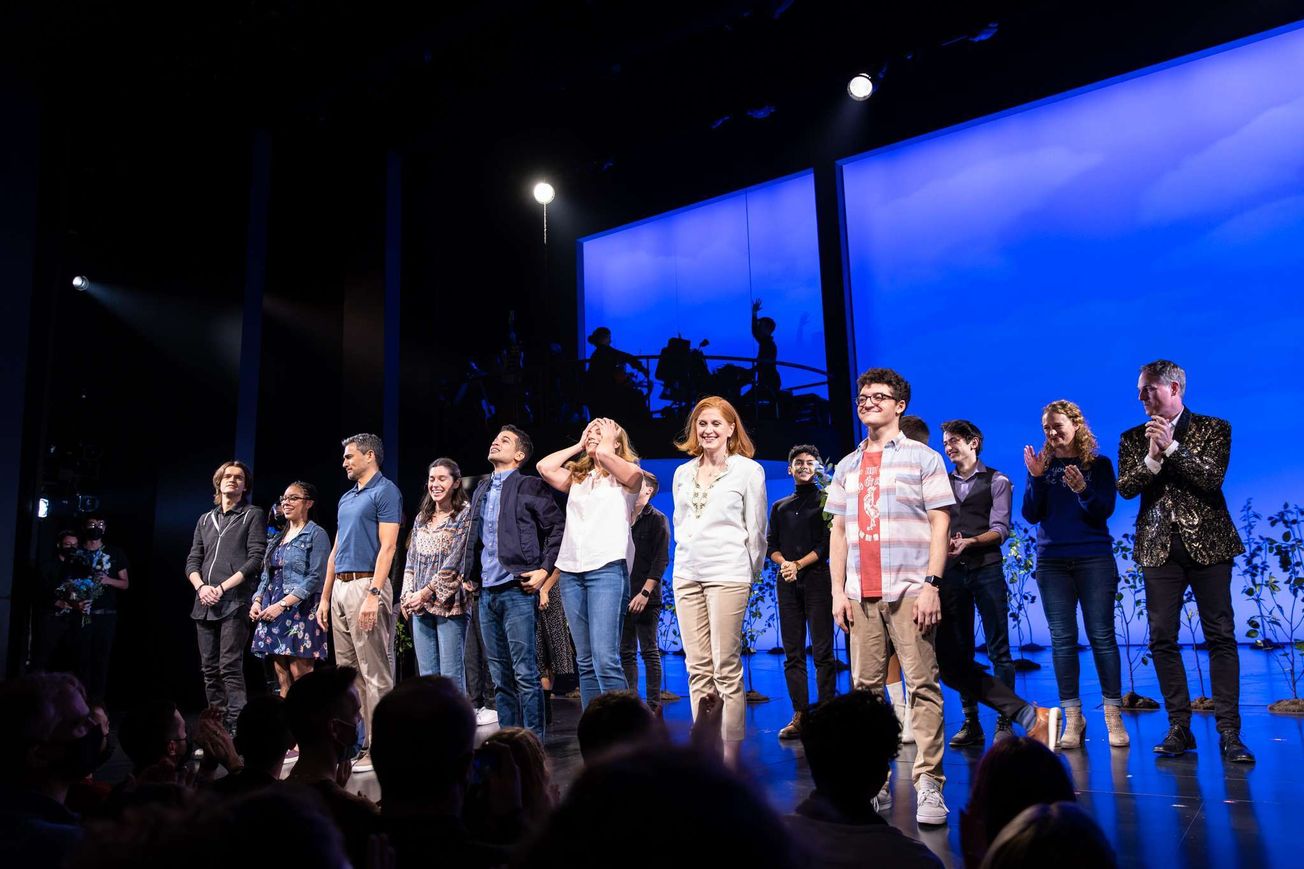 Broadway grosses hit $30.5 million as industry nears holidays