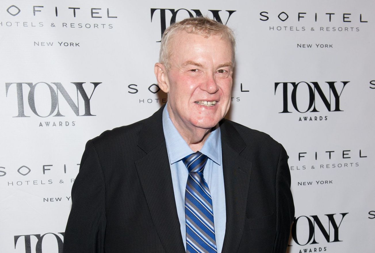 Broadway theaters to dim lights for the late Alan Wasser