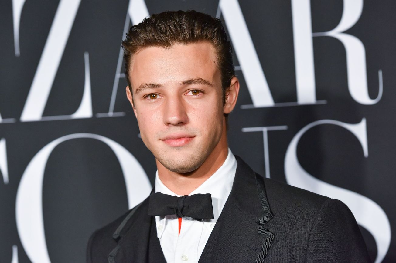 Cameron Dallas joins cast of ‘Mean Girls’ on Broadway